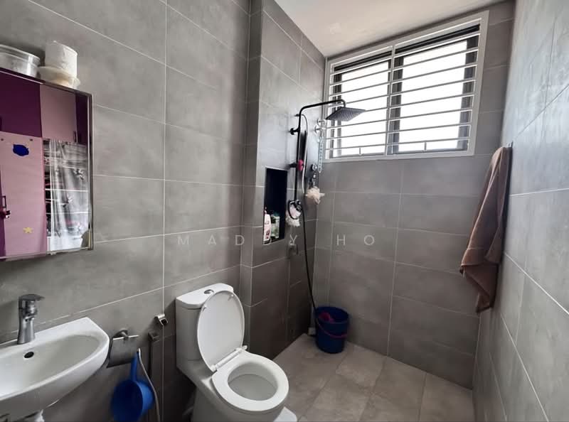 Semi-Detached House for Sale in Bandar Kinrara (Selangor) - Maddy Ho - Bathroom - PropertyGuru.com.my