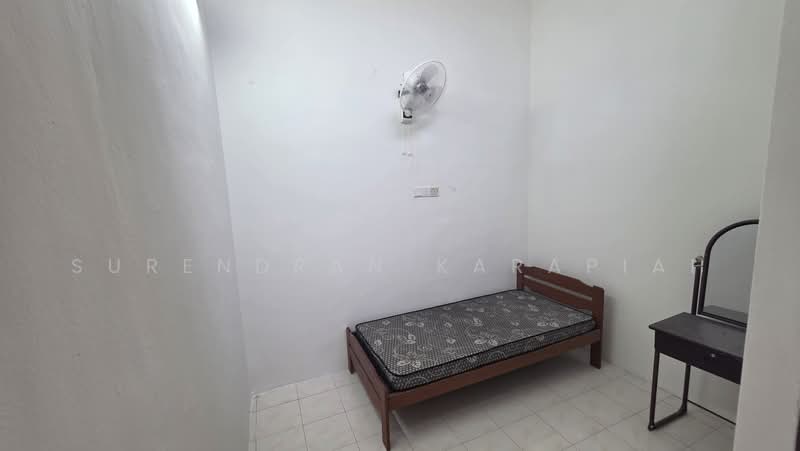 2-storey Terraced House for Rent in Taman Sentosa (Klang) - Surendran Karapiah - Bedroom - PropertyGuru.com.my