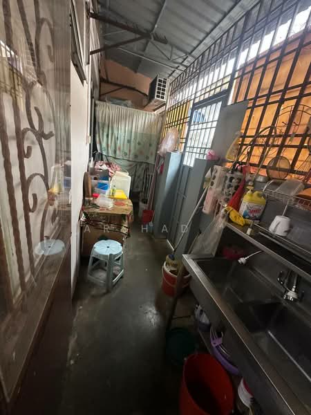 2-storey Terraced House for Sale in Taman Jasa (Pontian) - Arshad . - Kitchen - PropertyGuru.com.my