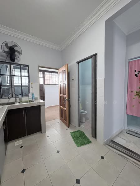 Rumah Teres 2-Tingkat untuk Disewa di Saujana Puchong (Puchong) - Elcoln Leong - Kitchen - PropertyGuru.com.my