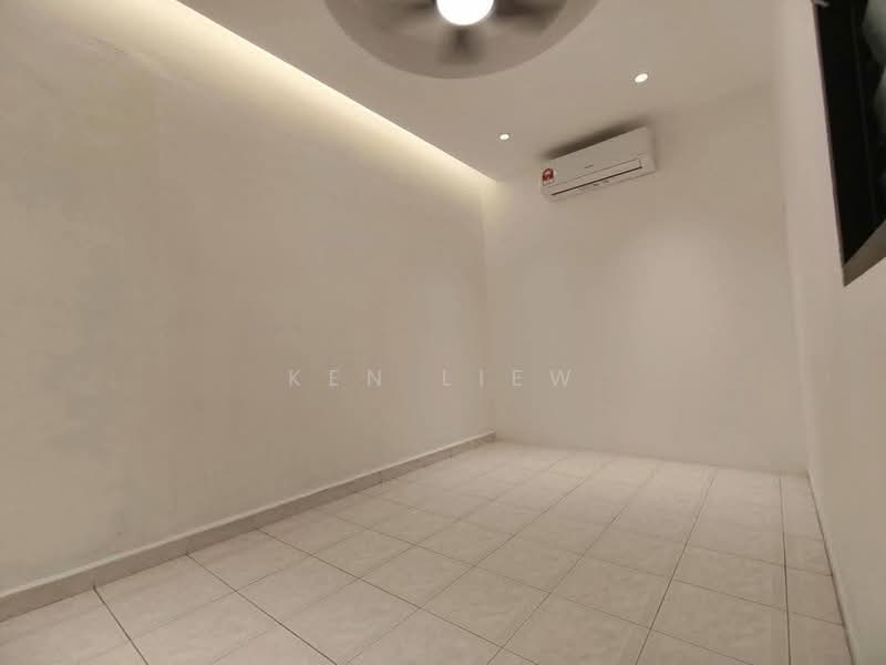 2-storey Terraced House for Sale in Permas Jaya (Johor) - Ken Liew - Interior - PropertyGuru.com.my