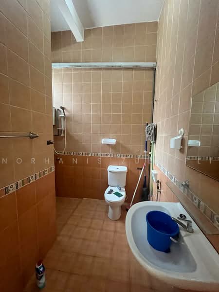 2-storey Terraced House for Sale in Kota Damansara (Selangor) - Norhanis Zulkifli - Bathroom - PropertyGuru.com.my