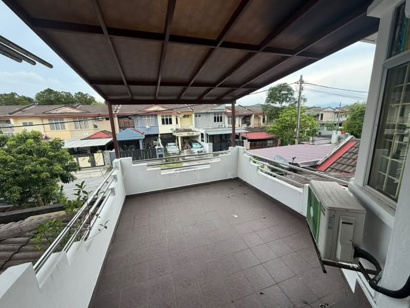 2-storey Terraced House for Sale in Bandar Bukit Beruntung (Bukit Beruntung) - Evelyn Khoo - Balcony - PropertyGuru.com.my