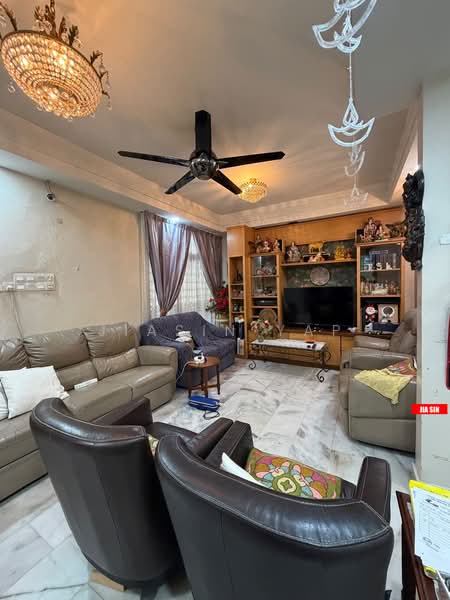 Rumah Teres 2-Tingkat untuk Dijual di George Town (Penang) - Jiasin Yap - Living Room - PropertyGuru.com.my