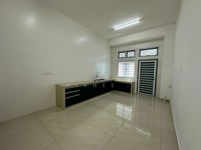 3-storey Terraced House for Rent in Taman Sungai Ara (Sungai Ara) - Xinnee . - Kitchen - PropertyGuru.com.my