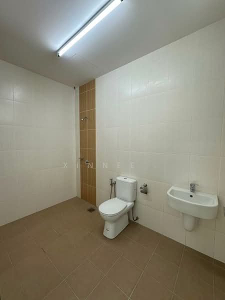 3-storey Terraced House for Rent in Taman Sungai Ara (Sungai Ara) - Xinnee . - Bathroom - PropertyGuru.com.my