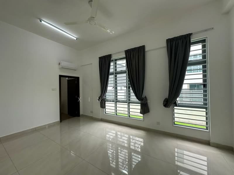 3-storey Terraced House for Rent in Taman Sungai Ara (Sungai Ara) - Xinnee . - Living Room - PropertyGuru.com.my