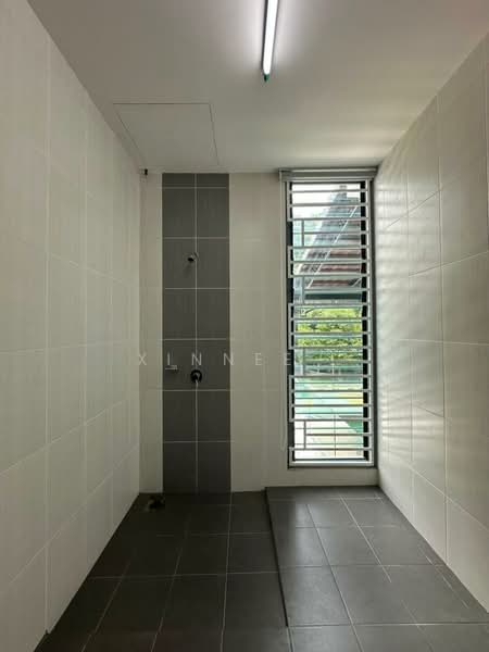 3-storey Terraced House for Rent in Taman Sungai Ara (Sungai Ara) - Xinnee . - Bathroom - PropertyGuru.com.my
