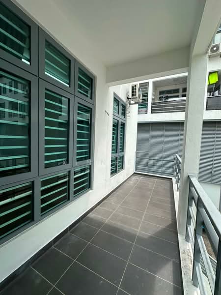 3-storey Terraced House for Rent in Taman Sungai Ara (Sungai Ara) - Xinnee . - Balcony - PropertyGuru.com.my