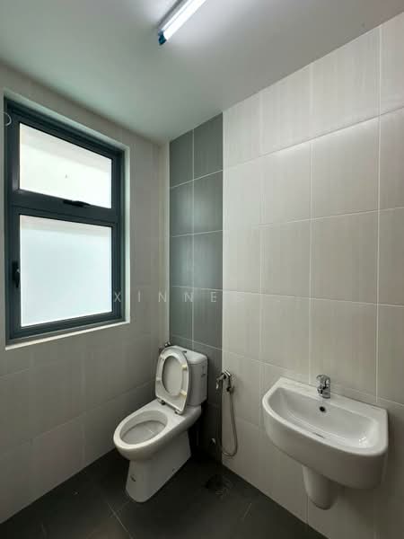 3-storey Terraced House for Rent in Taman Sungai Ara (Sungai Ara) - Xinnee . - Bathroom - PropertyGuru.com.my