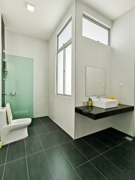 2-storey Terraced House for Sale in Taman Mount Austin (Tebrau) - Garet Lim - Bathroom - PropertyGuru.com.my