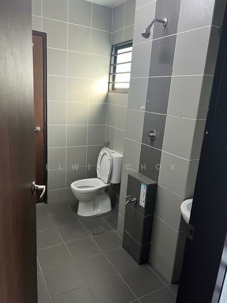 2-storey Terraced House for Sale in Bandar Bukit Raja (Klang) - Elwin Chok - Bathroom - PropertyGuru.com.my