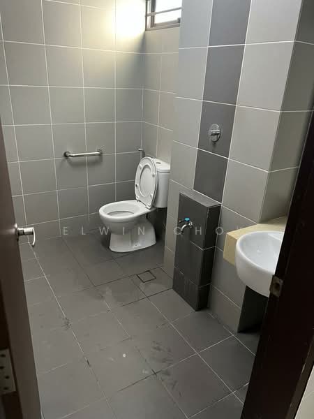 2-storey Terraced House for Sale in Bandar Bukit Raja (Klang) - Elwin Chok - Bathroom - PropertyGuru.com.my