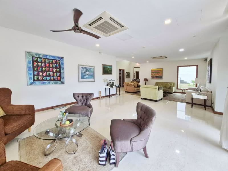 Bungalow House for Sale in Kayangan Heights (Shah Alam) - Reena Sarif - PropertyGuru.com.my