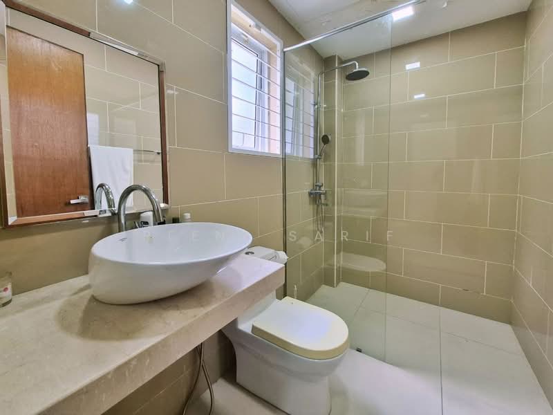 Bungalow House for Sale in Kayangan Heights (Shah Alam) - Reena Sarif - PropertyGuru.com.my