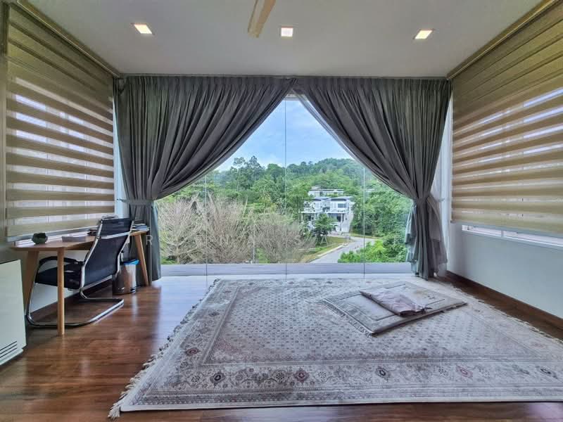 Bungalow House for Sale in Kayangan Heights (Shah Alam) - Reena Sarif - PropertyGuru.com.my