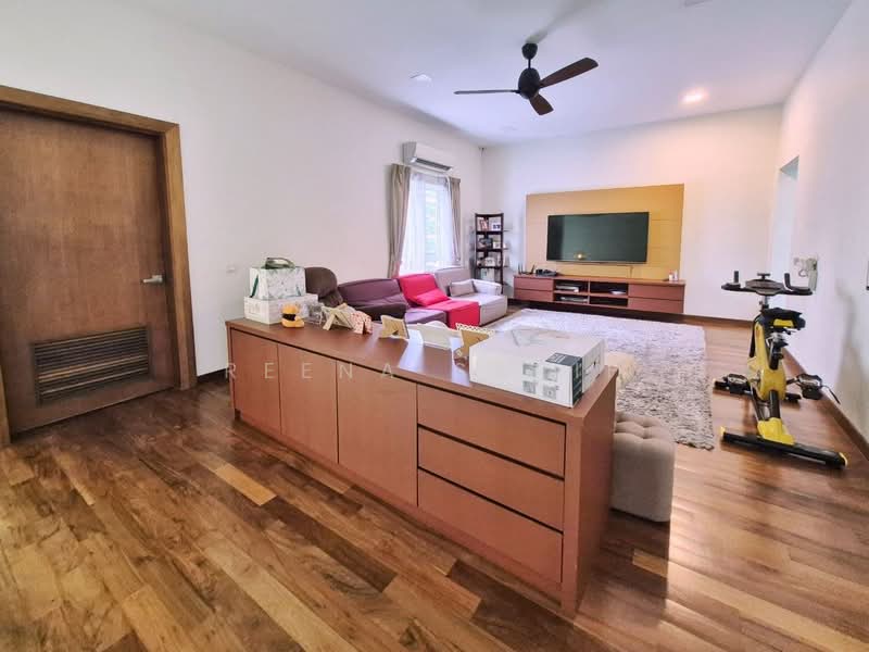 Bungalow House for Sale in Kayangan Heights (Shah Alam) - Reena Sarif - PropertyGuru.com.my