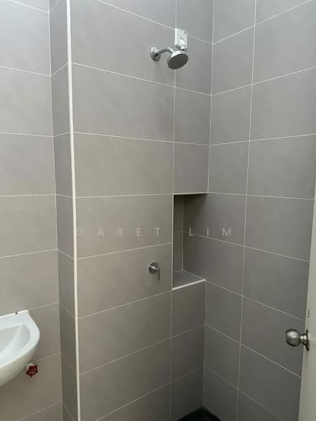Rumah Kluster untuk Dijual di Taman Ekoflora (Johor Bahru) - Garet Lim - Bathroom - PropertyGuru.com.my