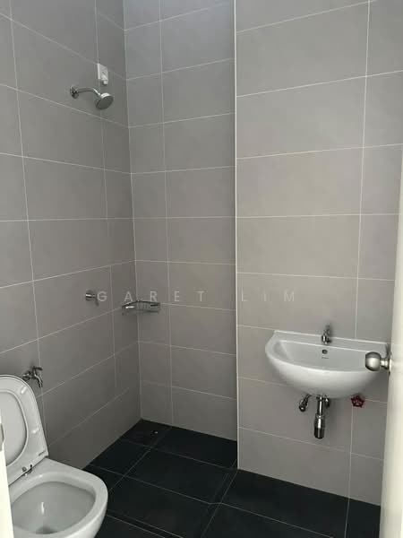 Rumah Kluster untuk Dijual di Taman Ekoflora (Johor Bahru) - Garet Lim - Bathroom - PropertyGuru.com.my