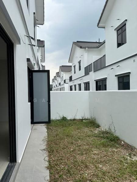 Rumah Kluster untuk Dijual di Taman Ekoflora (Johor Bahru) - Garet Lim - Exterior - PropertyGuru.com.my