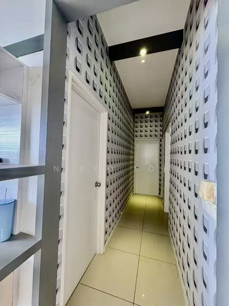 Kediaman Servis untuk Dijual di Greenfield Regency - Nikko Soh - Corridor - PropertyGuru.com.my
