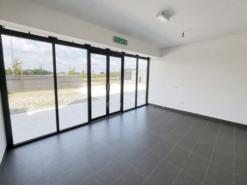 Factory for Sale in Sungai Buloh (Selangor) - Vincent Goh - Entrance - PropertyGuru.com.my