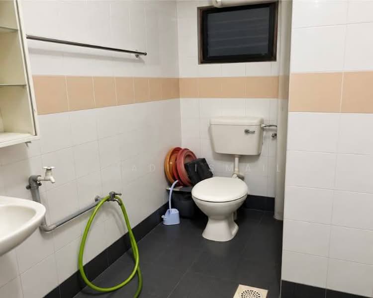 Apartment for Sale at Subang Bestari - Ismadi Ismail - Bathroom - PropertyGuru.com.my