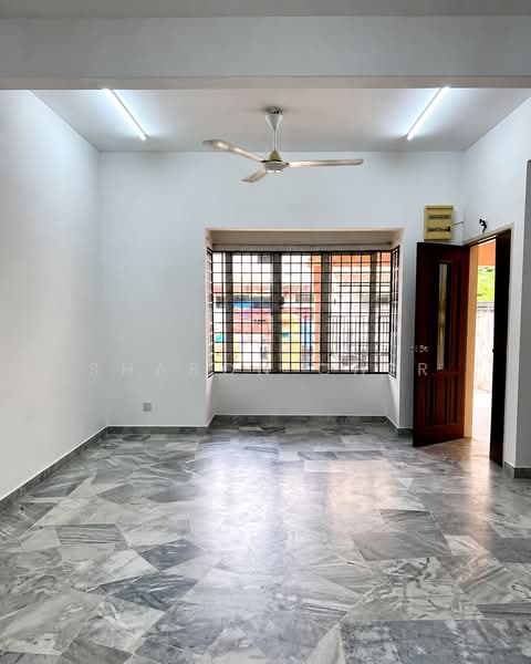 2-storey Terraced House for Sale in Taman Kelana Idaman (Ara Damansara) - Sharon Cher - PropertyGuru.com.my