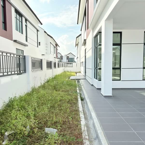 Rumah Berkembar untuk Dijual di Setia Eco Gardens (Gelang Patah) - Michael Lee - PropertyGuru.com.my