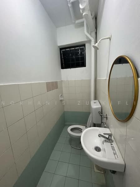 Flat for Sale at Perkasa - Norhanis Zulkifli - Bathroom - PropertyGuru.com.my