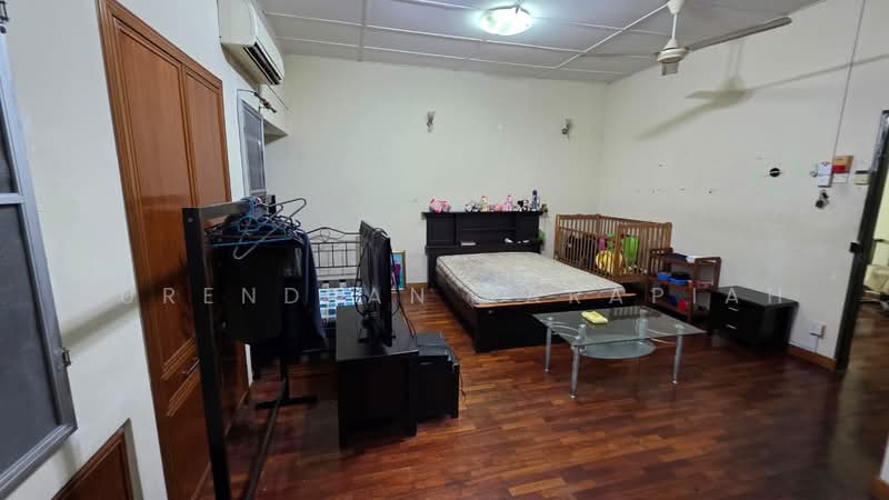 2-storey Terraced House for Sale in Teluk Pulai (Klang) - Surendran Karapiah - Bedroom - PropertyGuru.com.my