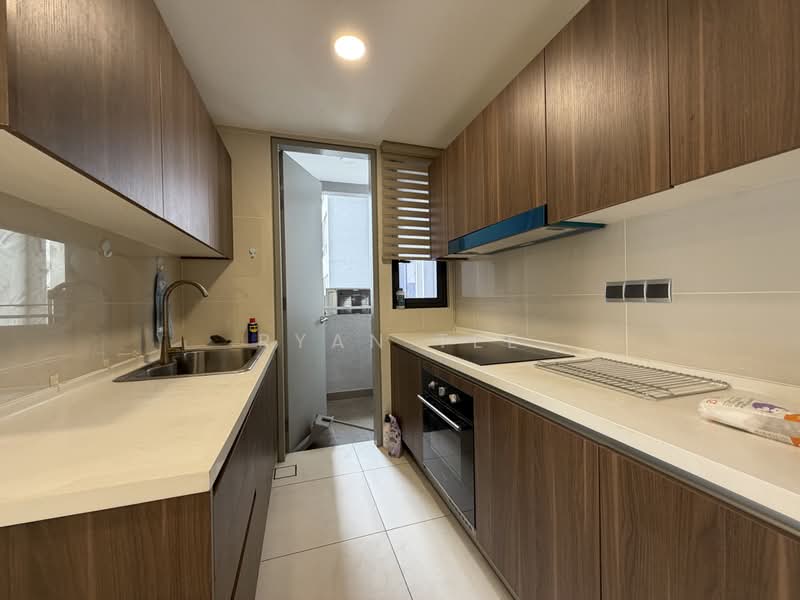 Kediaman Servis untuk Dijual di The Era @ Duta North - Ryan Tee - Kitchen - PropertyGuru.com.my