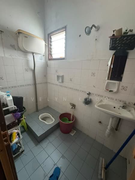 Rumah Teres 1-Tingkat untuk Dijual di Bandar Sungai Buaya (Serendah) - Evelyn Khoo - Bathroom - PropertyGuru.com.my