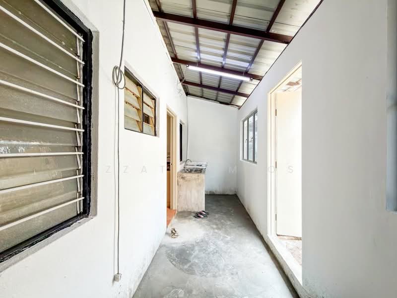 Rumah Teres 2-Tingkat untuk Dijual di Saujana Utama 1 (Ijok) - Izzat Zamros - Interior - PropertyGuru.com.my
