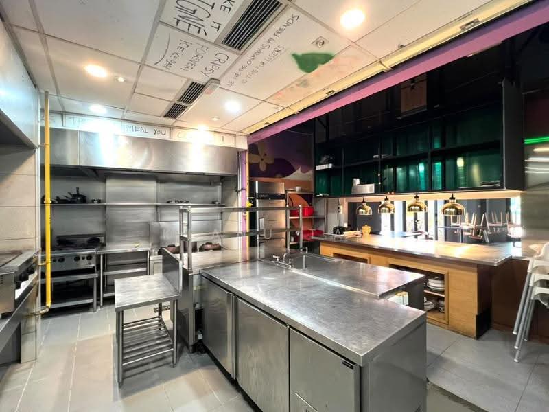 Kedai untuk Disewa di Seksyen 17 (Petaling Jaya) - Keanu Tan - Kitchen - PropertyGuru.com.my