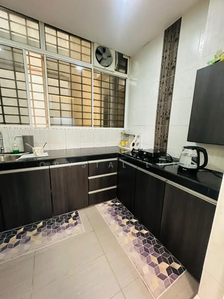 Kediaman Servis untuk Disewa di Fortune Avenue - Crystal Lum - Kitchen - PropertyGuru.com.my