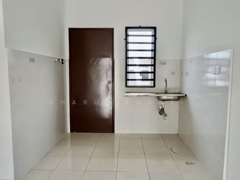 Rumah Teres 1-Tingkat untuk Dijual di Taman Tkk (Port Dickson) - Sharul Ansari - Kitchen - PropertyGuru.com.my