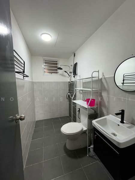 Apartment for Sale at Kita Ria @ Cybersouth - Norhanis Zulkifli - Bathroom - PropertyGuru.com.my