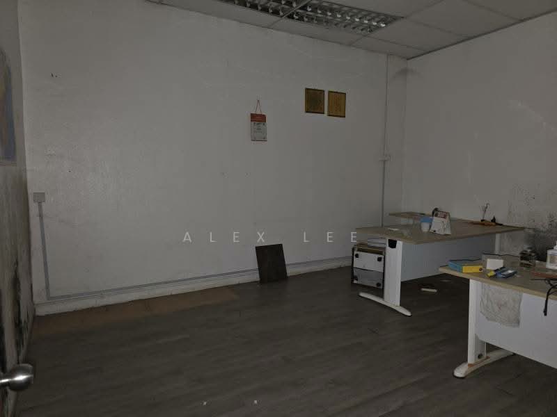 Warehouse for Rent in Shah Alam (Selangor) - Alex Lee - Interior - PropertyGuru.com.my