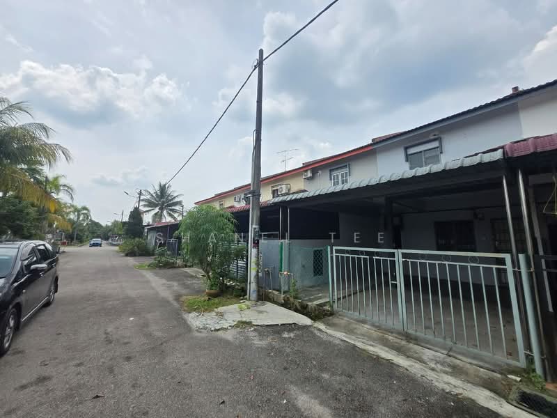 Rumah Teres 2-Tingkat untuk Dijual di Kluang (Johor) - Shanel Tee - Exterior - PropertyGuru.com.my
