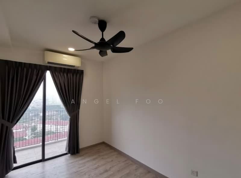Kediaman Servis untuk Disewa di Emporis - Angel Foo - Balcony - PropertyGuru.com.my