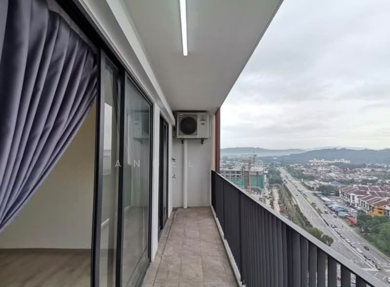 Kediaman Servis untuk Disewa di Emporis - Angel Foo - Balcony - PropertyGuru.com.my