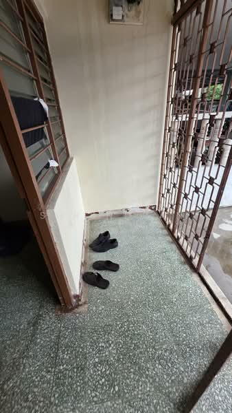 1-storey Terraced House for Sale in Taman Palm Grove (Klang) - Surendran Karapiah - PropertyGuru.com.my