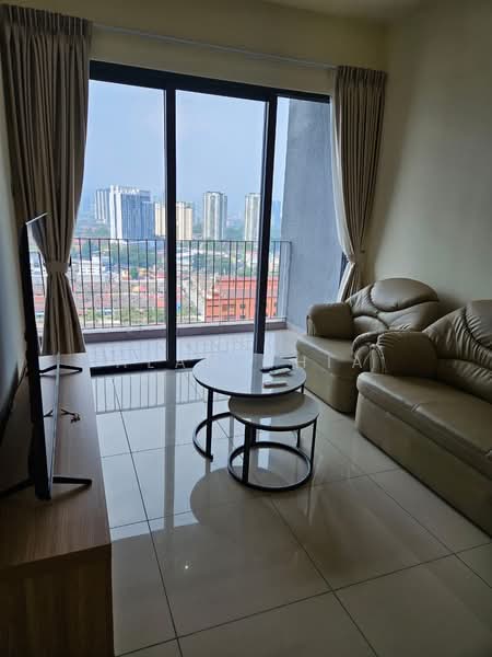 Kediaman Servis untuk Disewa di The Era @ Duta North - Alan Chia - Living Room - PropertyGuru.com.my