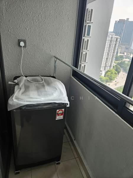 Kediaman Servis untuk Disewa di The Era @ Duta North - Alan Chia - Balcony - PropertyGuru.com.my