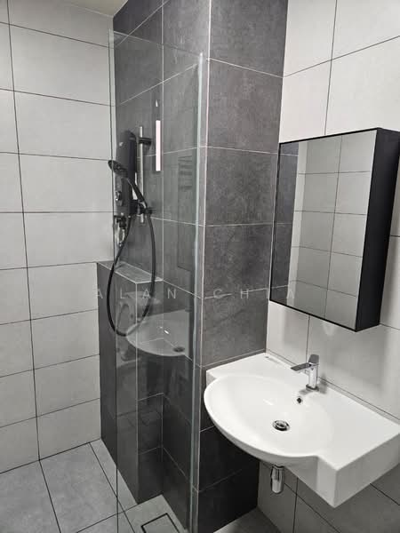 Kediaman Servis untuk Disewa di The Era @ Duta North - Alan Chia - Bathroom - PropertyGuru.com.my