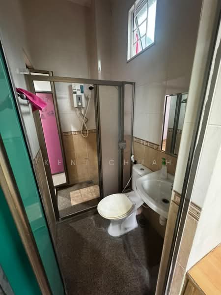 Rumah Teres 2-Tingkat untuk Disewa di Taman Segar (Butterworth) - Kent Chuah - Bathroom - PropertyGuru.com.my