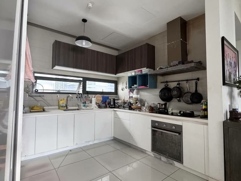 Condominium for Sale at The Veo - Elisa . - Kitchen - PropertyGuru.com.my
