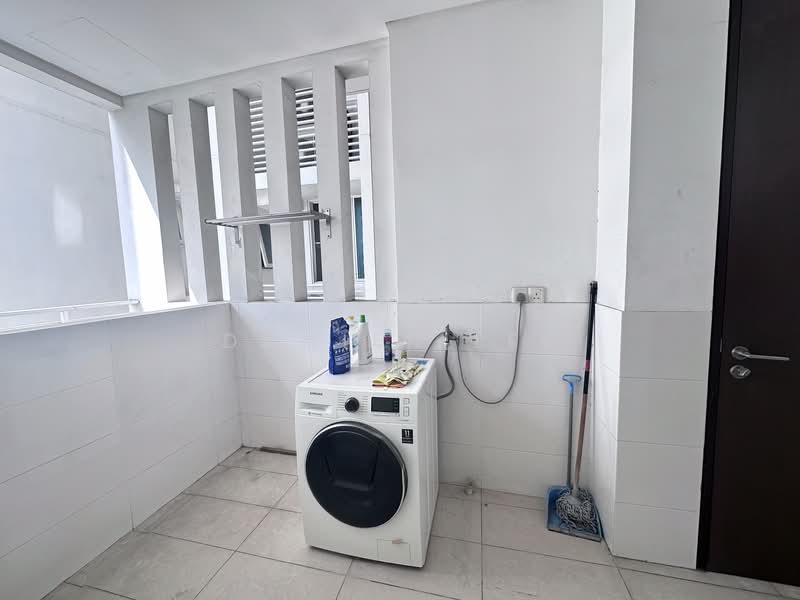 Kondominium untuk Dijual di Kiara 9 Residency - Damien Lee - Balcony - PropertyGuru.com.my