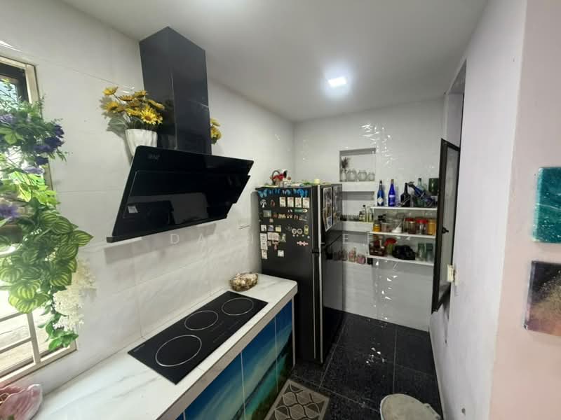 2-storey Terraced House for Sale in M Residence (Rawang) - David Lee - Kitchen - PropertyGuru.com.my